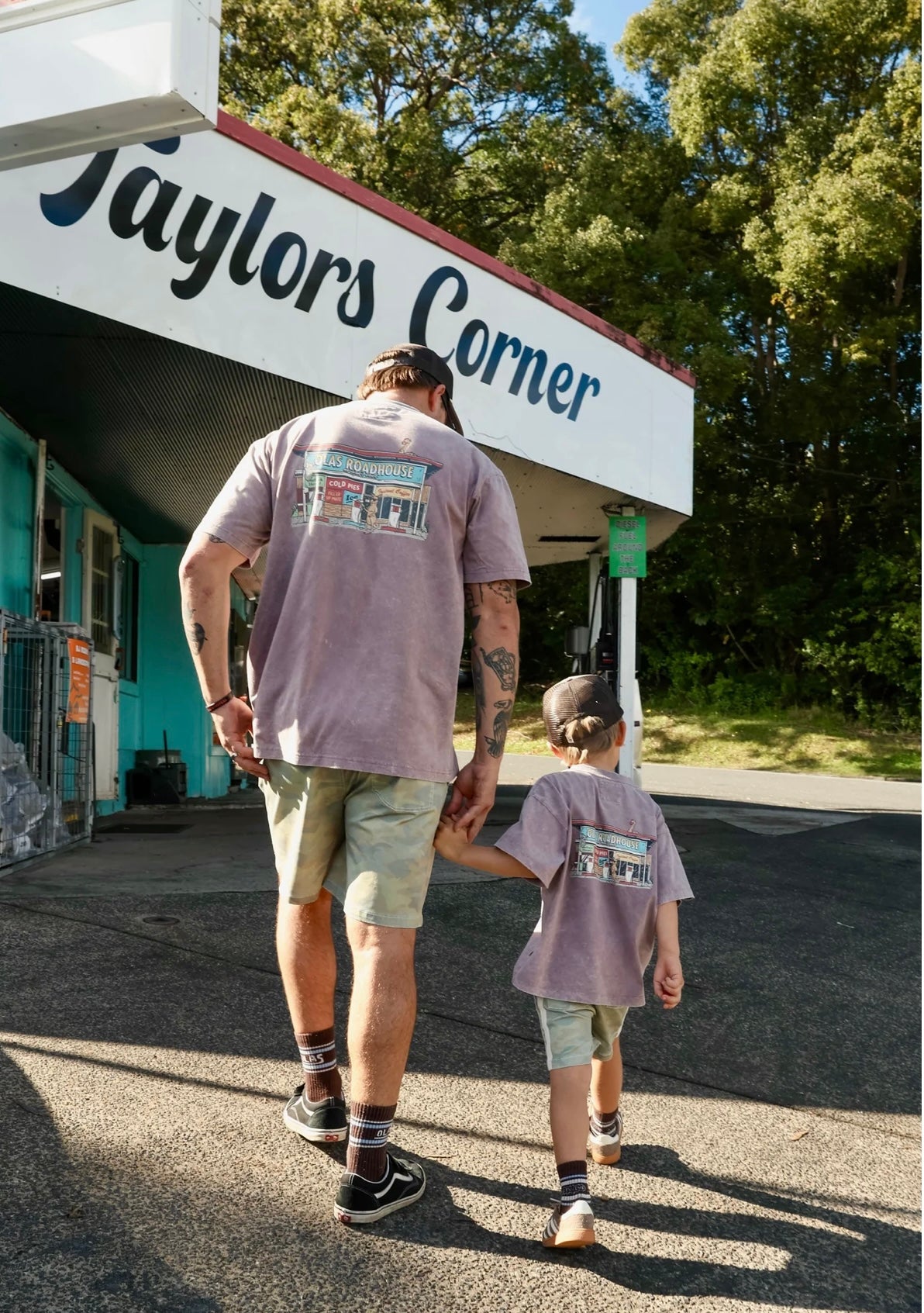 OLAS ROADHOUSE TEE