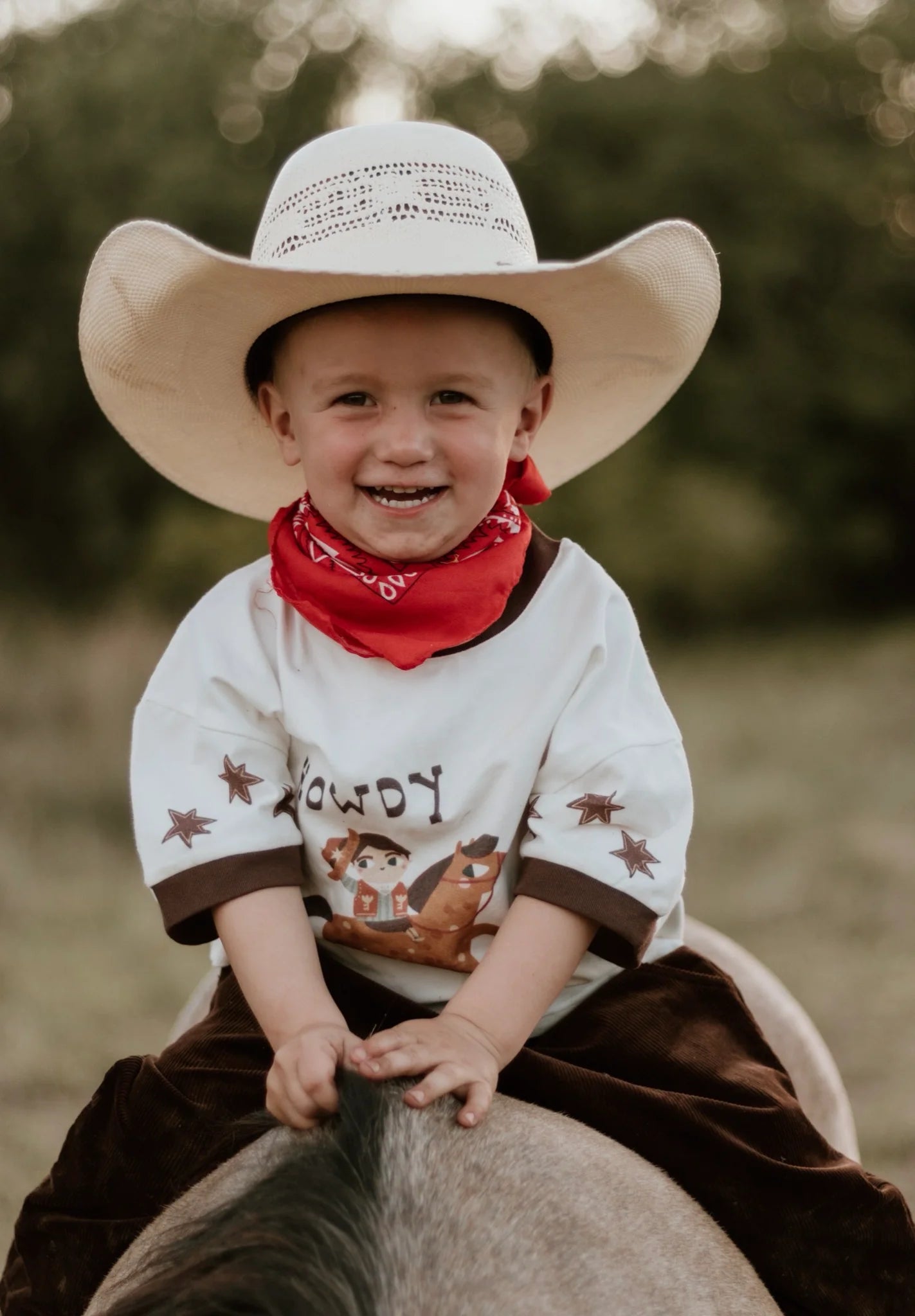 'Howdy' Slouch Tee - Milk