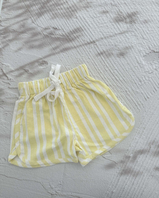 En. The Label Boys Short Yellow Stripe