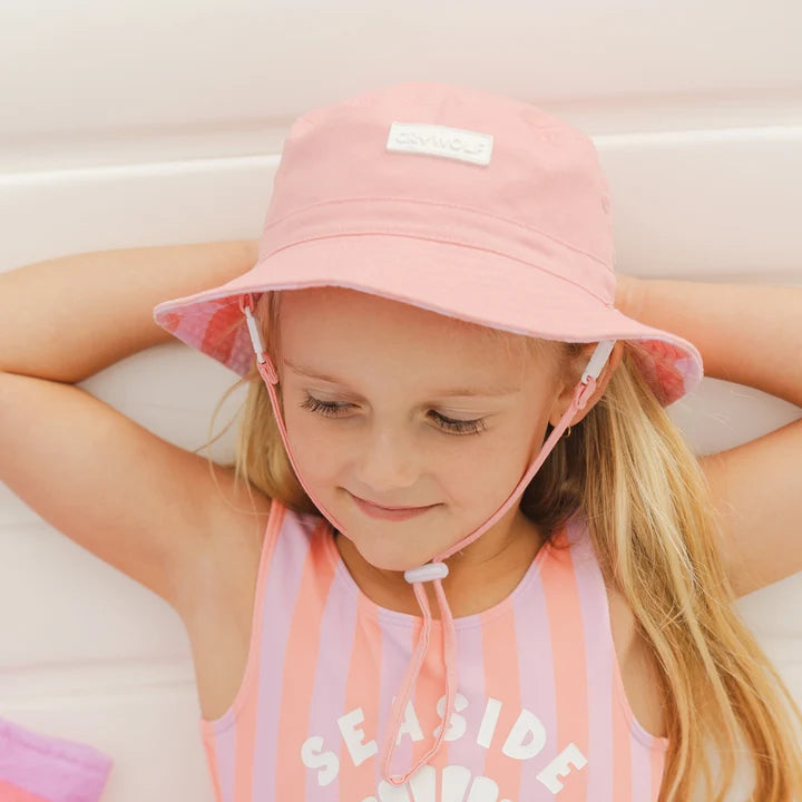 REVERSIBLE BUCKET HAT Flamingo Stripe