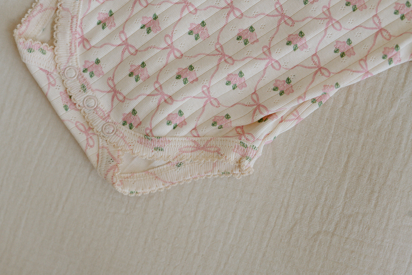 Élodie Pointelle Bodysuit - Cream/Pink