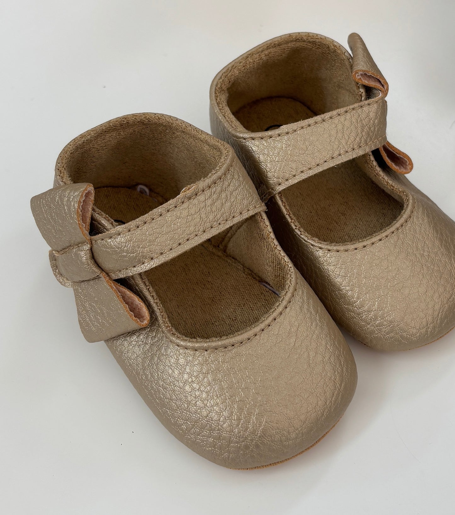 Emily Side Bow Shoes Gold