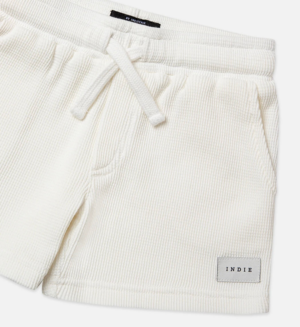 Indie Kids - The Flynn Short - Chalk