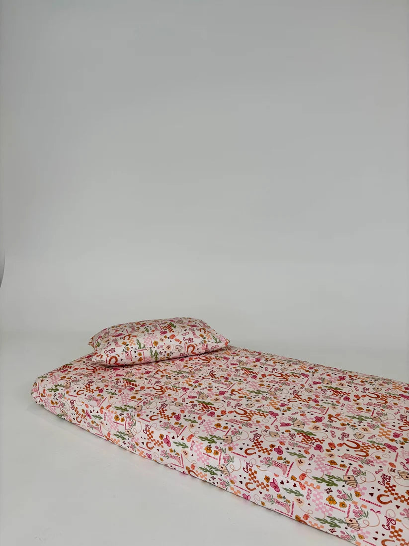 Double Country Club fitted sheet + pillow slips