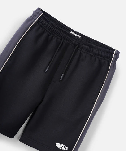 The Veltins Short - Charcoal Combo