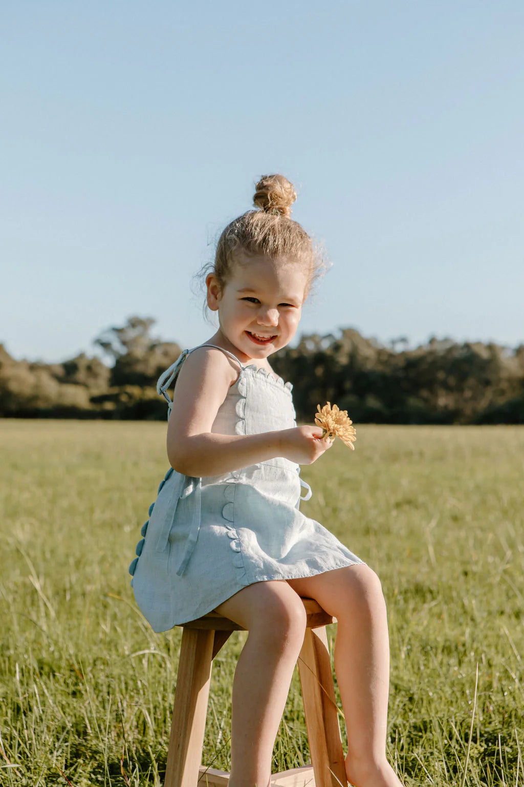 Vika - The Freya Linen Dress Blue